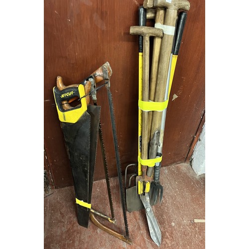 4 - BUNDLE OF GARDEN TOOLS & SAWS