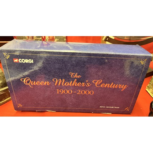 160 - BOXED CORGI THE QUEEN MOTHER'S CENTURY-1900-2000-CENTURY TRAM