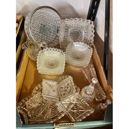 120 - BOX OF ASSORTED GLASS WARE INCL 7 PIECE DESSERT SET