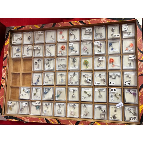 203 - TRAY OF BELLY BUTTON BARS INCL 18 STERLING SILVER