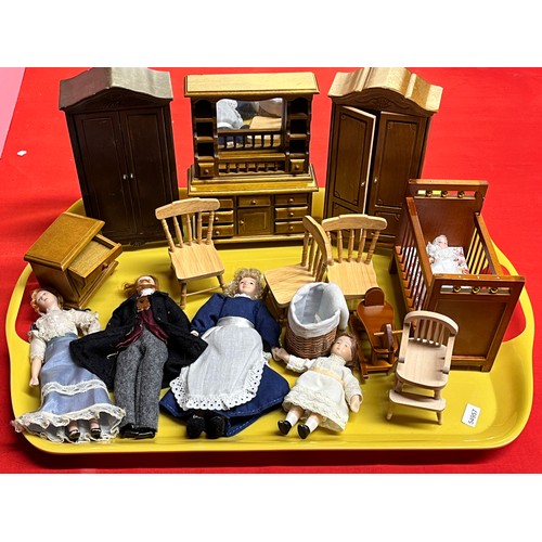 229 - TRAY OF DOLLS HOUSE DOLLS & FURNITURE