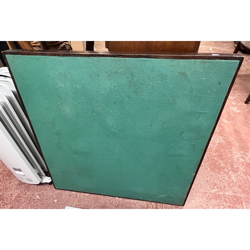 20 - FOLDING GREEN FELT CARD TABLE