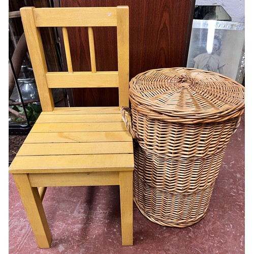 32 - CHILD'S CHAIR & SMALL WICKER LIDDED LAUNDRY BASKET