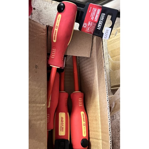 73 - 4 SURE GRAFT 100mm VDE SOFT GRIP SCREWDRIVERS (NEW RESERVE £14)