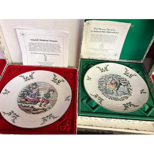 229 - 6 BOXED ROYAL DOULTON CHRISTMAS PLATES(SOME WITH CERTIFICATES)