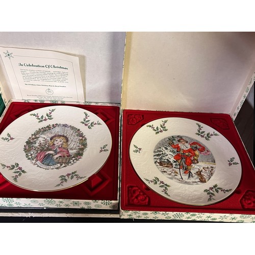 229 - 6 BOXED ROYAL DOULTON CHRISTMAS PLATES(SOME WITH CERTIFICATES)