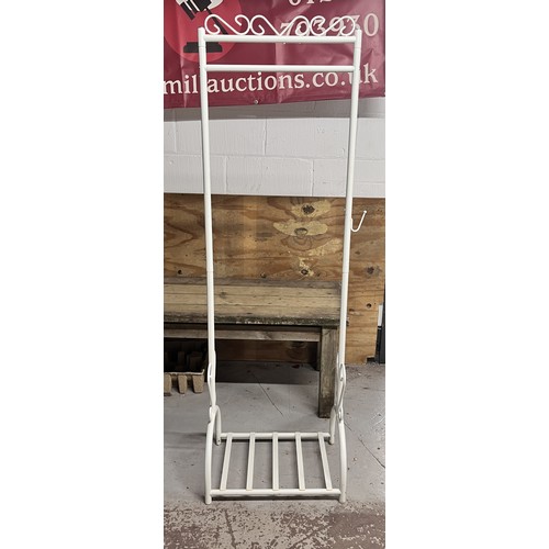 4 - WHITE METAL SINGLE CLOTHES RAIL