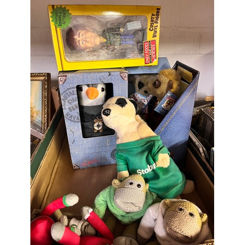 102 - BOX OF COLLECTABLE FIGURES INCL BOXED MEERKATS, BRITISH GAS PENGUIN & ONLY FOOLS & HORSES RODNEY