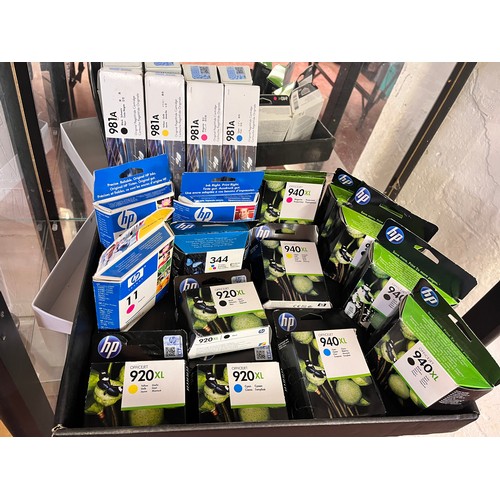 142 - 17 HP INK CARTRIDGES (AS NEW)