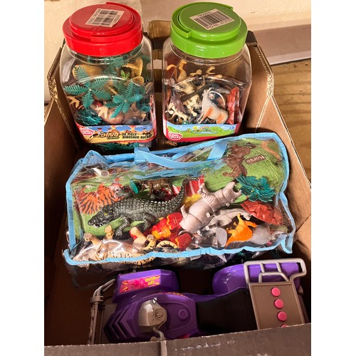 73 - BOX OF TOYS INCL CHAD VALLEY SAFARI & DINO BUCKETS