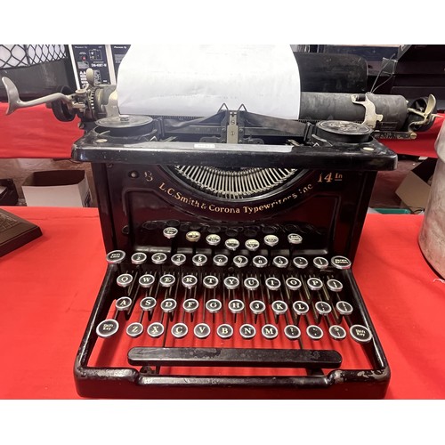 115 - VINTAGE L.C. SMITH & CORONA TYPEWRITER