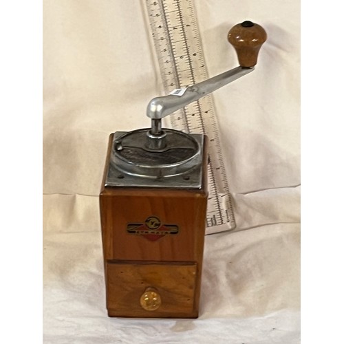 134 - KYM COFFEE GRINDER