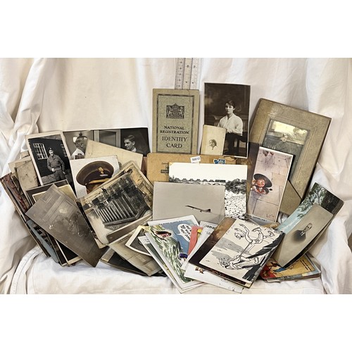 152 - COLLECTION OF VINTAGE POSTCARDS, MILITARY PHOTOGRAPHS & EPHEMERA