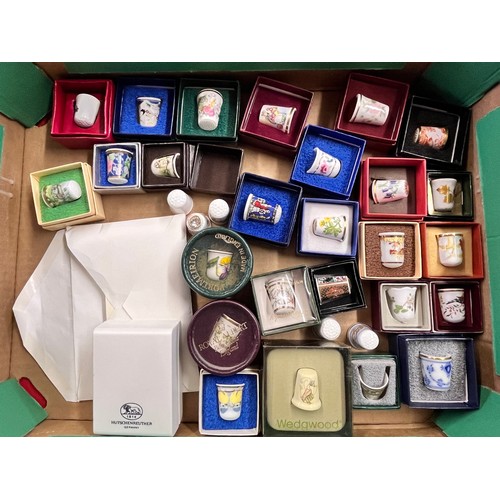 166 - COLLECTION OF BOXED & UNBOXED COLLECTABLE THIMBLES SOME WITH CERTIFICATES