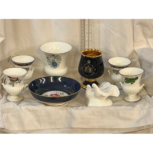 176 - COLLECTION OF WEDGWOOD, ROYAL DOULTON & PRINKNASH