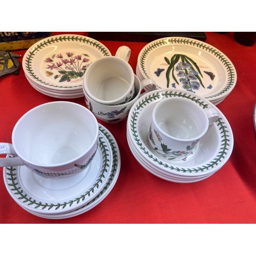 179 - 20 PIECES OF PORTMEIRION BOTANICAL GARDENS TABLE WARE