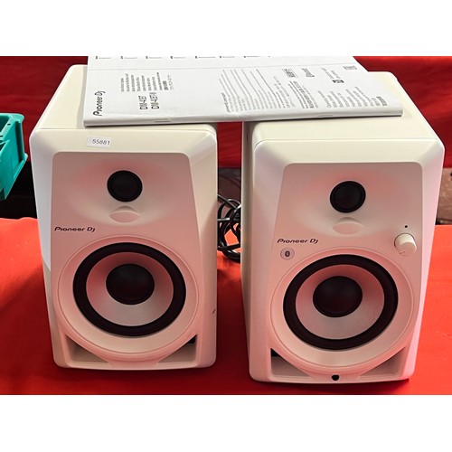 200 - PIONEER DJ DM-40BT SPEAKERS(A/F)