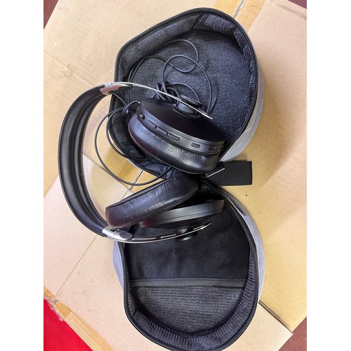 216 - CASED SENNHEISER MOMENTUM 3 HEADPHONES(POWERS ON - A/F)