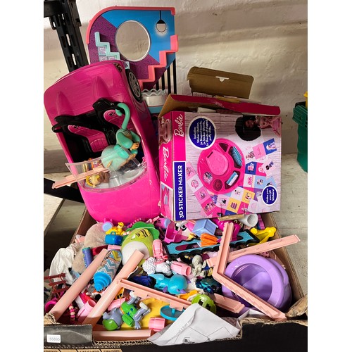 32 - BOX OF TOYS INCL BARBIE