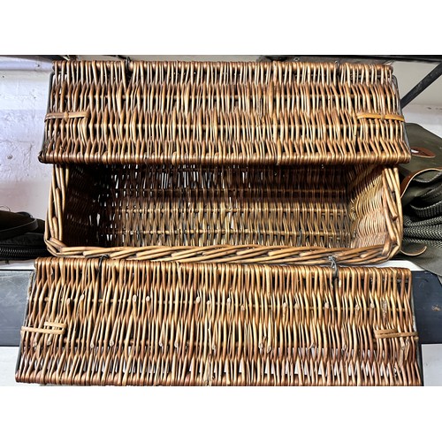 113 - VINTAGE WICKER BASKET