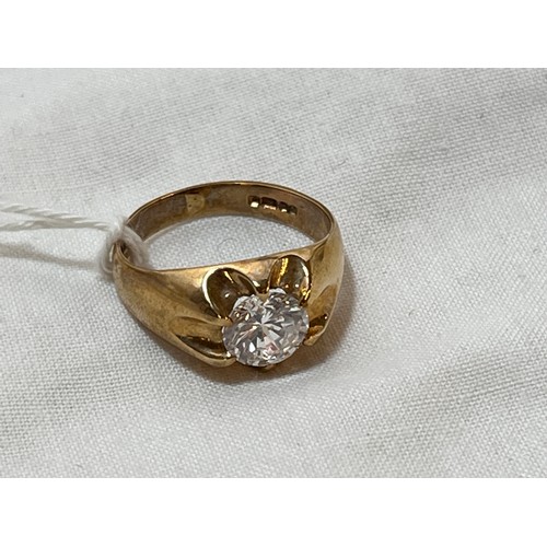 234 - 9ct GOLD STONE SET RING(4gms Sz N)