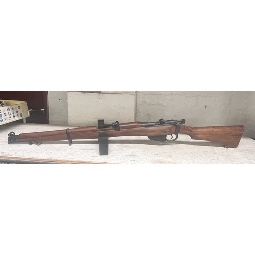 274 - SPANISH DENX AIR RIFLE