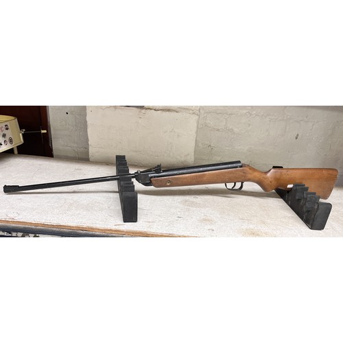 285 - NAC BB4672 .22 AIR RIFLE WITH CASE