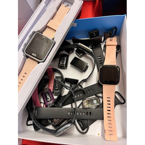 319 - SMALL BOX OF SMART WATCHES & STRAPS(A/F)