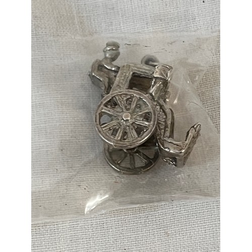 255 - VINTAGE STERLING SILVER CARRIAGE CHARM