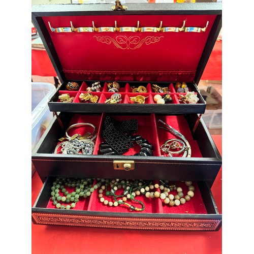 262 - LARGE JEWELLERY BOX & COSTUME JEWELLERY