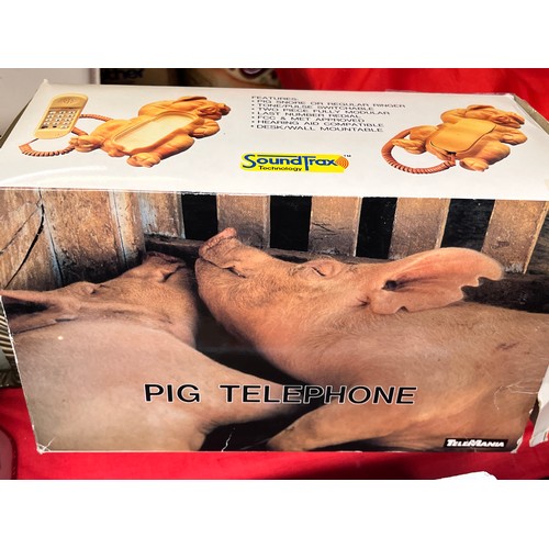 315 - VINTAGE BOXED SOUNDTRAX PIG TELEPHONE (NEW-W/O)