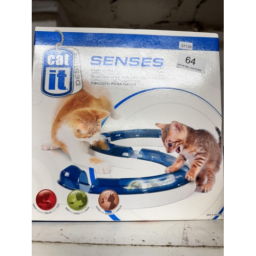 64 - CAT SENSES IT GAME