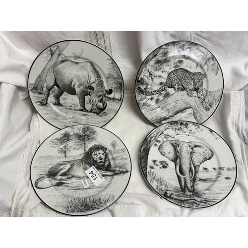 154 - 4 BOXED HENRIETTE PORCELAIN 4pc ANIMAL PLATES