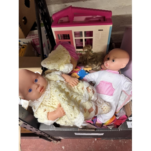 90 - BOX OF DOLLS & STABLE WITH PONY