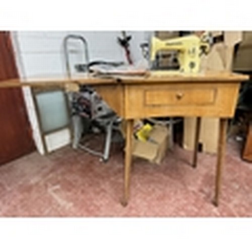 24 - VINTAGE SUPERIOR-SEW TRIC Ltd SEWING MACHINE TABLE