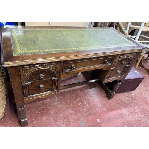 25 - VINTAGE LADIES LEATHER TOPPED WRITING DESK