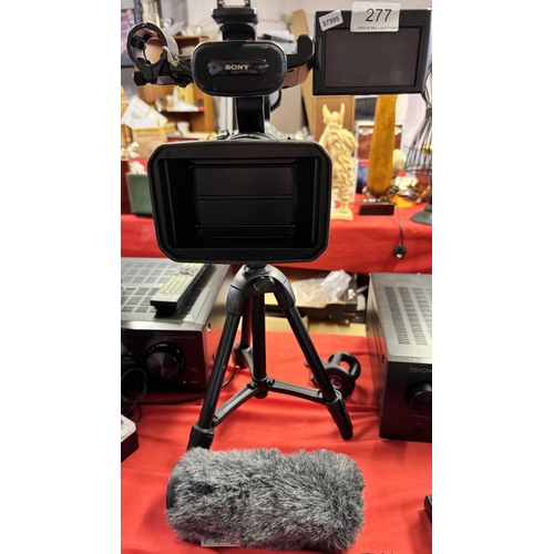 277 - SONY HDV 1080i MINI DV CAMCORDER ON TRIPOD WITH MICROPHONE (A/F)