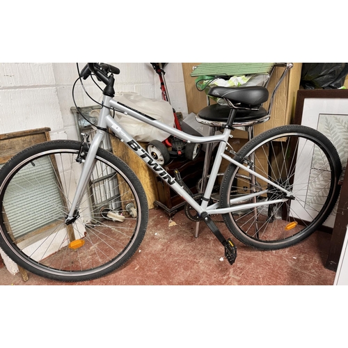 4 - B-TWIN RIVERSIDE 120 BICYCLE (GC)