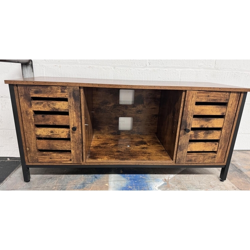 33A - MODERN ENTERTAINMENT CABINET