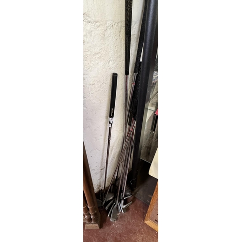 45 - 13 GOLF CLUBS INCL DUNLOP