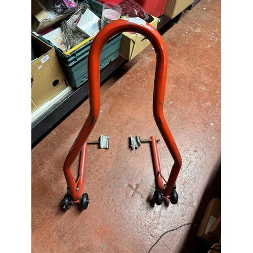 88 - MOTORCYCLE STAND