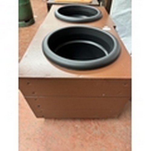 6 - 2 GARDEN PLANTERS(RESERVED AT £15)