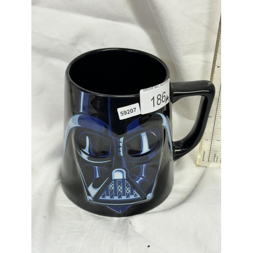 186A - LARGE DISNEY STAR WARS MUG