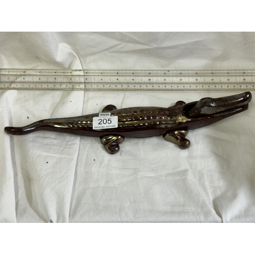 205 - VINTAGE BRASS LUSTRE CROCODILE NUTCRACKER