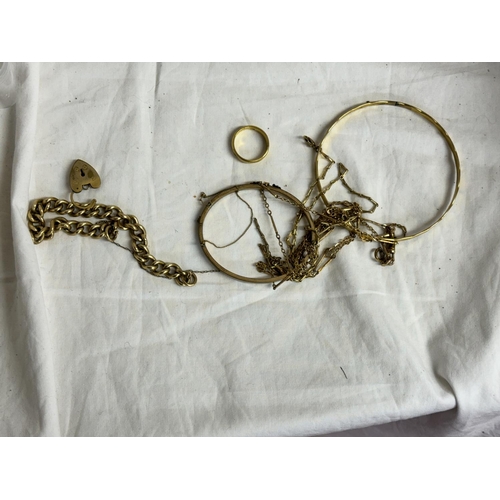 211 - 6 PIECES OF ROLLED GOLD & GOLD PLATED JEWELLERY ITEMS(66gms)