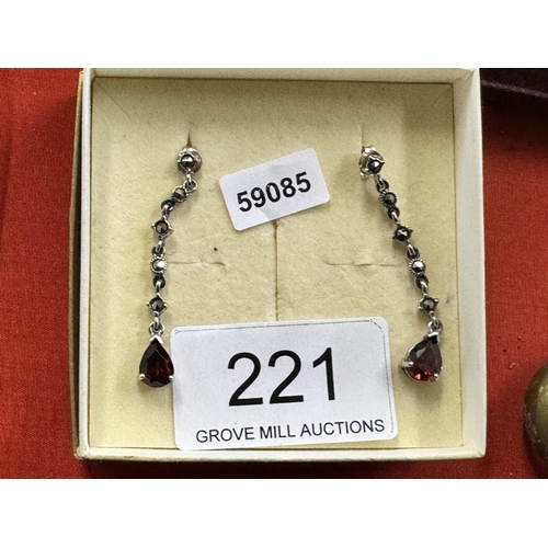 221 - BOXED PAIR OF SILVER MARCASITE & GARNET DROP EARRINGS