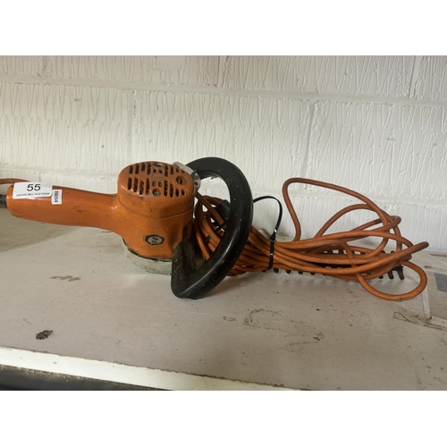 55 - ELECTRIC HEDGE TRIMMER