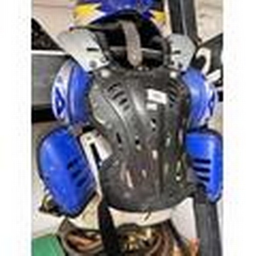 93 - 4 MOTORCROSS CRASH HELMETS & BODY ARMOUR