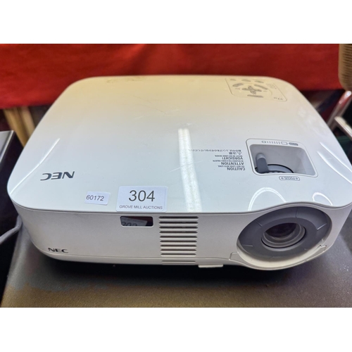 304 - NEC VT58 PROJECTOR (A/F)