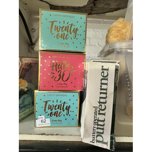 62 - BOIXED PUTT RETURNER & 3 BOXED BIRTHDAY MUGS